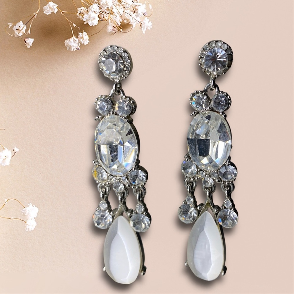 1 pair- Elegant Silver and White Drop Earrings